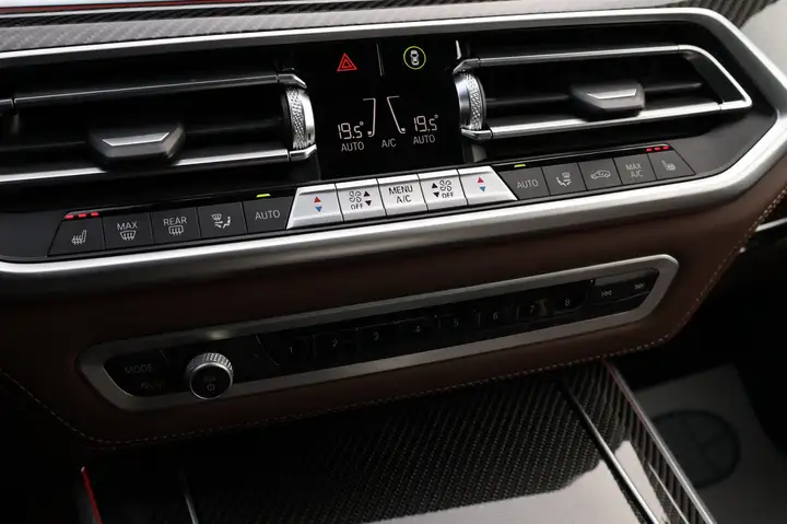 
								BMW X5 xDrive45e M-Pack 3.0 Plug-in Hybrid Automaat Financial Lease full									