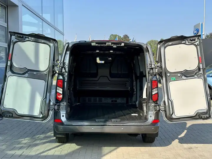 
								Ford Transit Custom 2.0 TDCI L2H1 Diesel Financial Lease full									