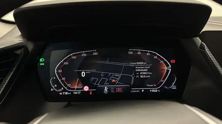 
								BMW 118 1-serie 118i Introduction Edition full									