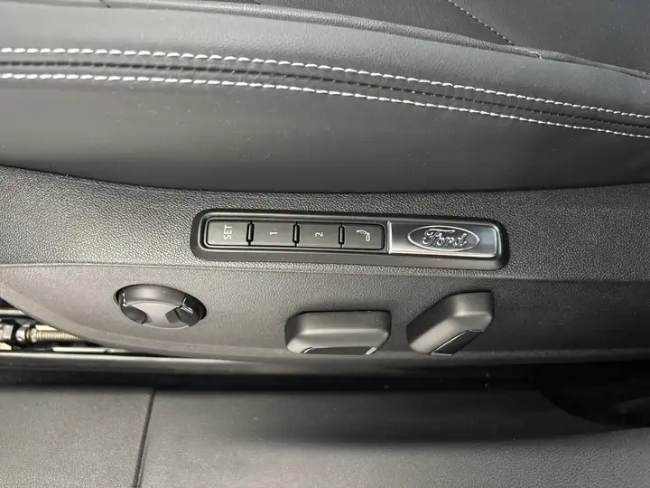 
								Ford Capri Premium Extended Range AWD Financial Lease full									