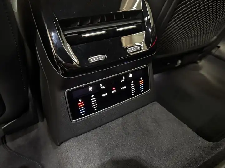 
								Audi A6 Sedan 45 TFSI S line S tronic Financial Lease (265 pk) full									