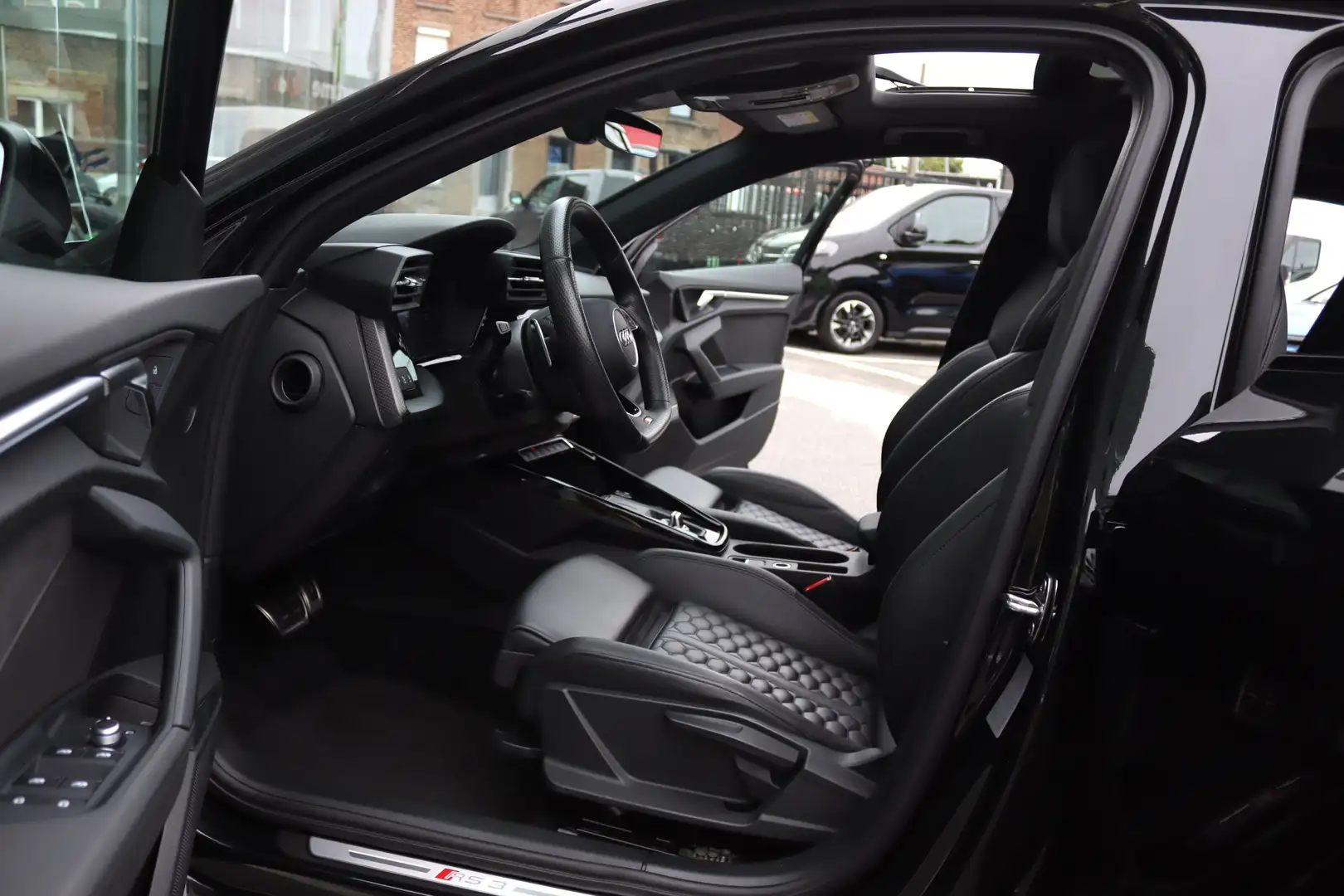 
								Audi RS3 Sportback 2.5 TFSI quattro 400 PK Financial Lease full									