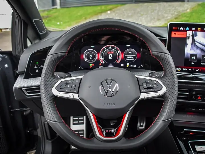 
								Volkswagen Golf GTI 2.0 TSI DSG Benzine Financial Lease full									