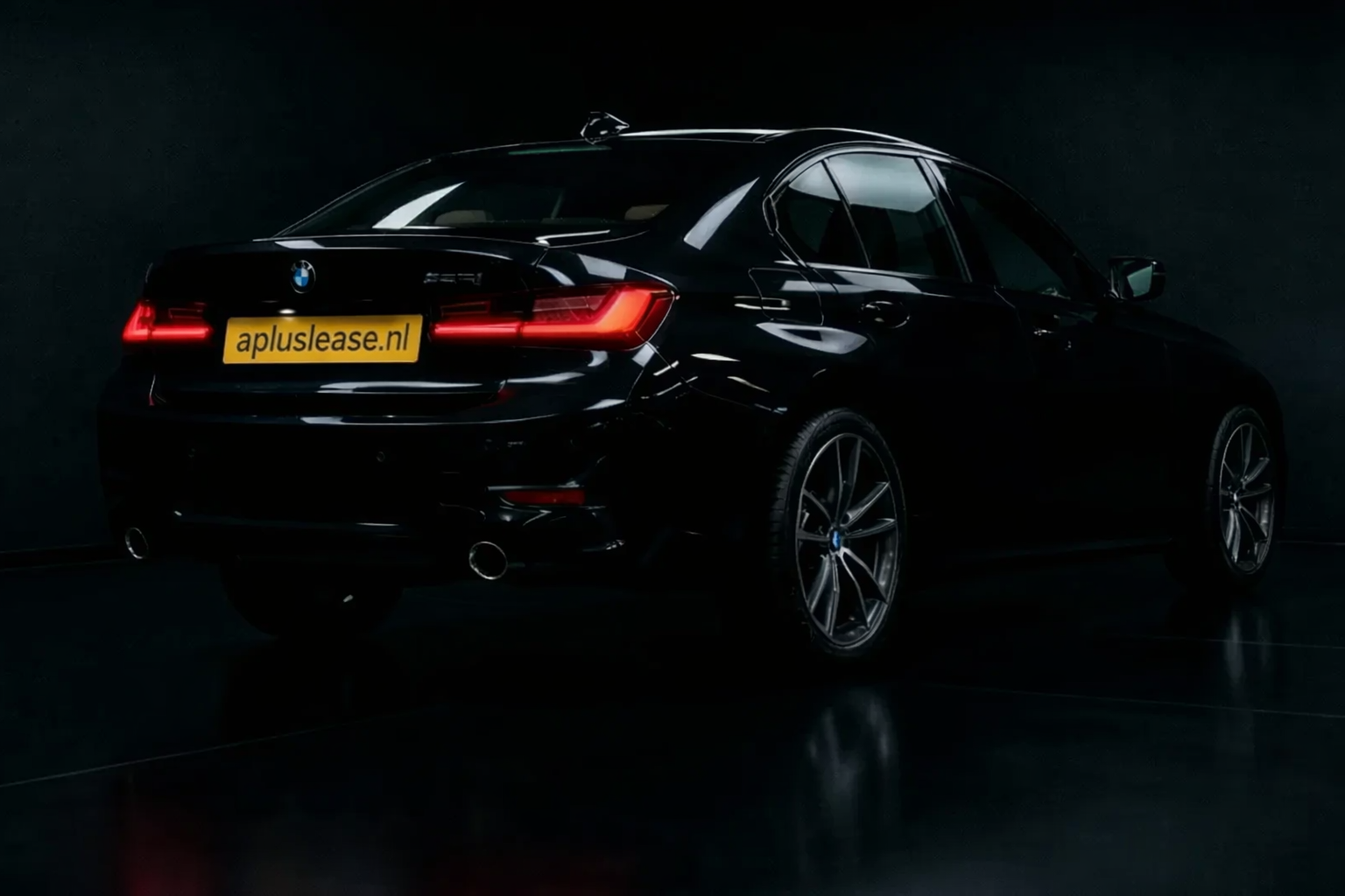 
								BMW 320e Sedan M Sport 2.0 Plug-in Hybrid Automaat Financial Lease full									