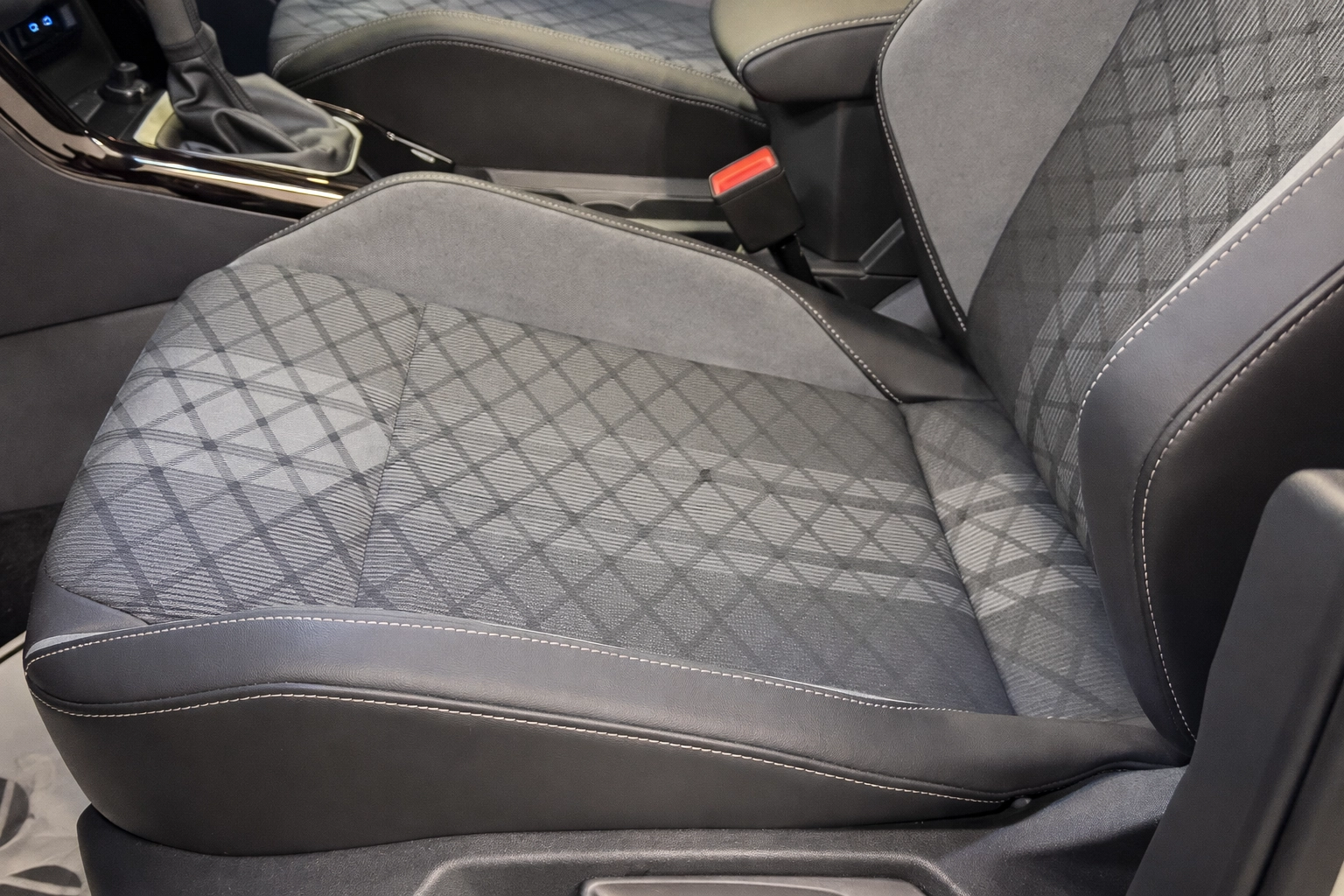 
								Volkswagen T-Roc 1.5 TSI Automaat Benzine Financial Lease full									