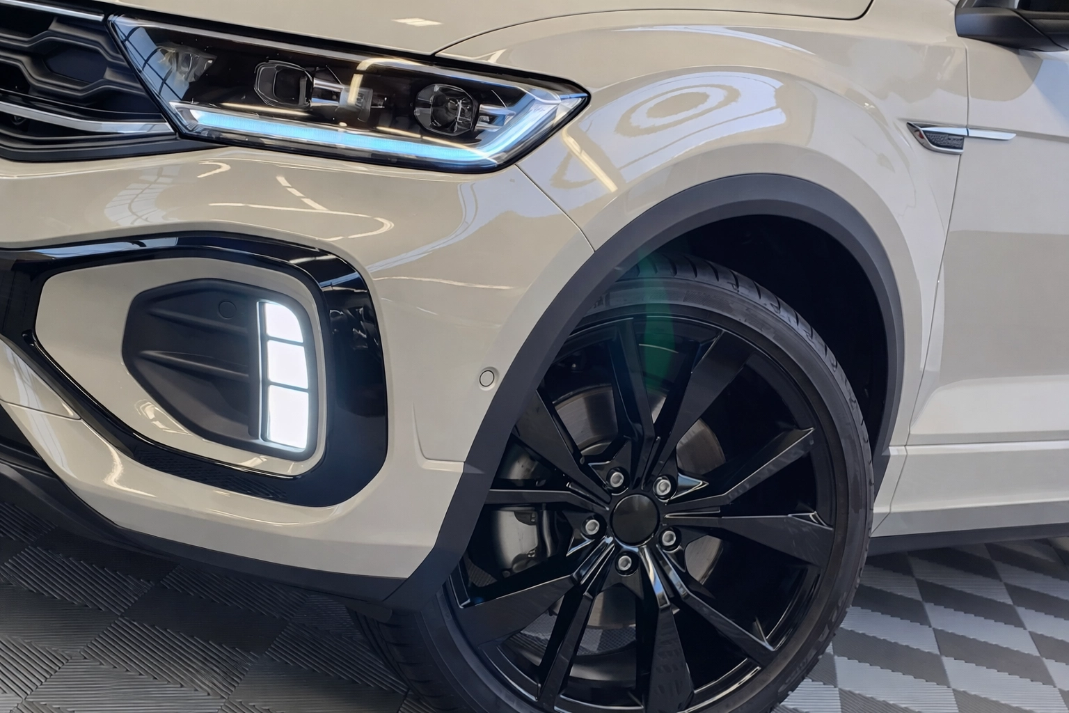 
								Volkswagen T-Roc 1.5 TSI Automaat Benzine Financial Lease full									