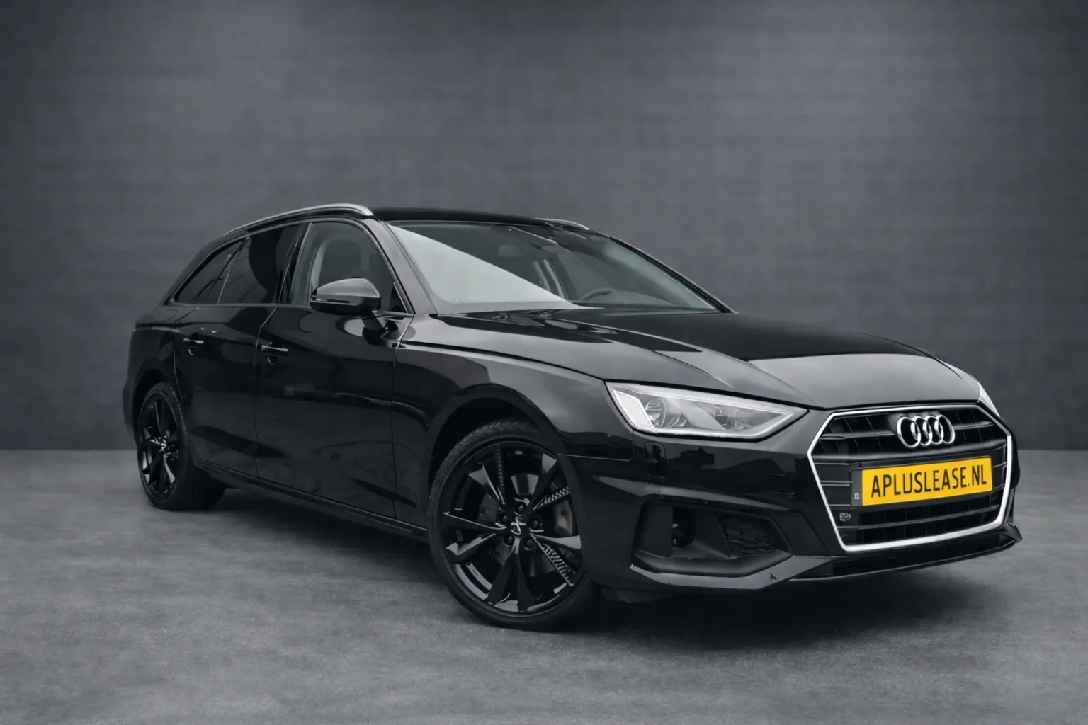 Audi A4 Avant 35 TFSI 1.5 S line S tronic Financial Lease