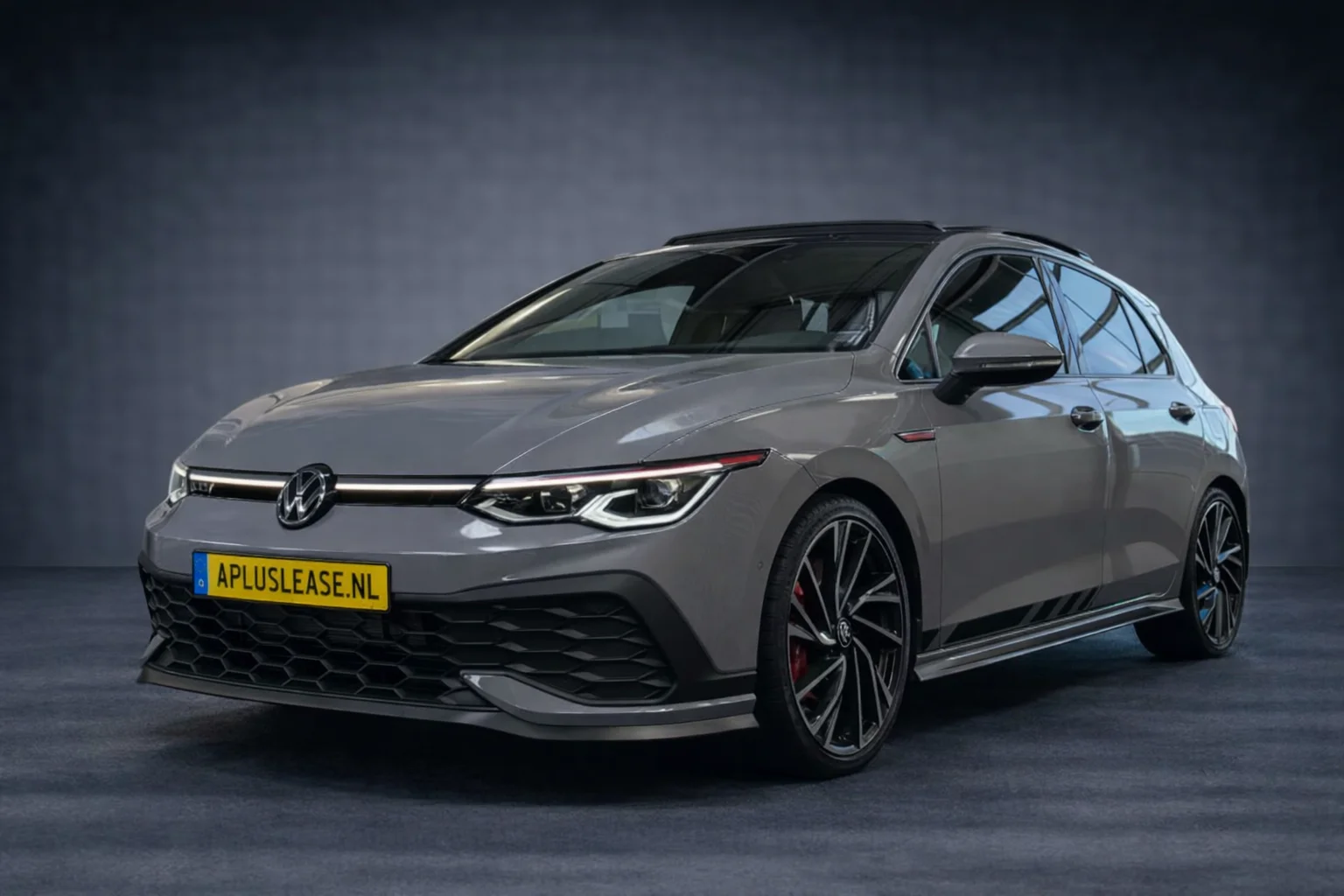 
								Volkswagen Golf GTI 2.0 TSI CLUBSPORT PANO | HUD full									