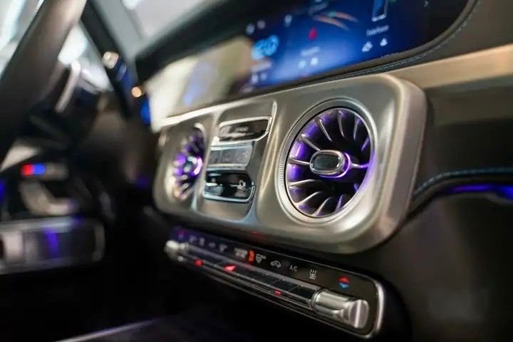 
								Mercedes-Benz G 580 EQ Edition One | BRABUS full									