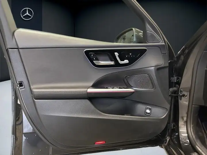 
								Mercedes-Benz C200 d Luxury Line Diesel Automaat Financial Lease full									