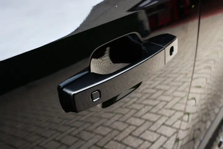 
								Land Rover Defender 90 D200 2.0 Diesel Financial Lease full									