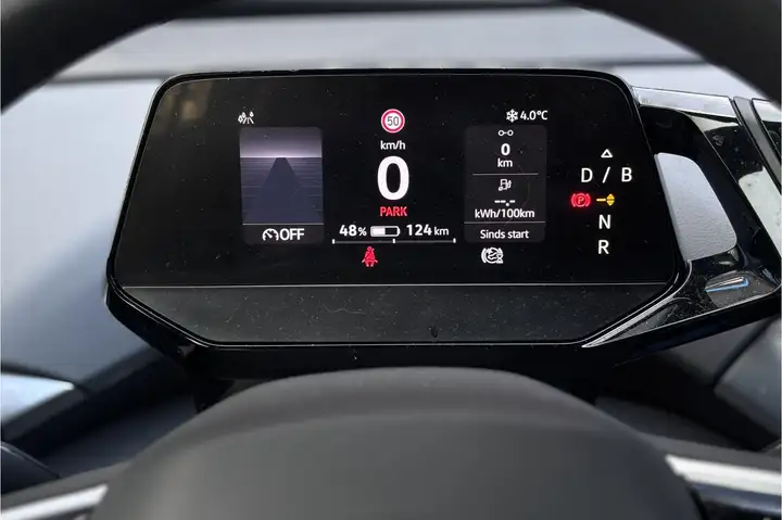 
								Volkswagen Golf GTI 2.0 TSI CLUBSPORT PANO | HUD full									