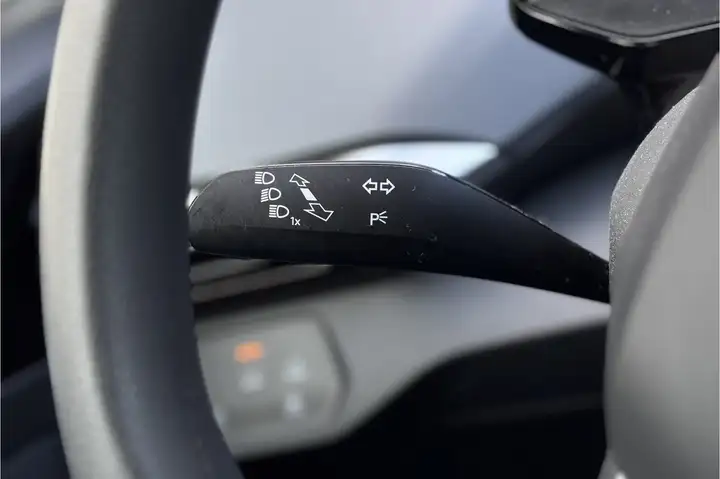 
								Volkswagen Golf GTI 2.0 TSI CLUBSPORT PANO | HUD full									