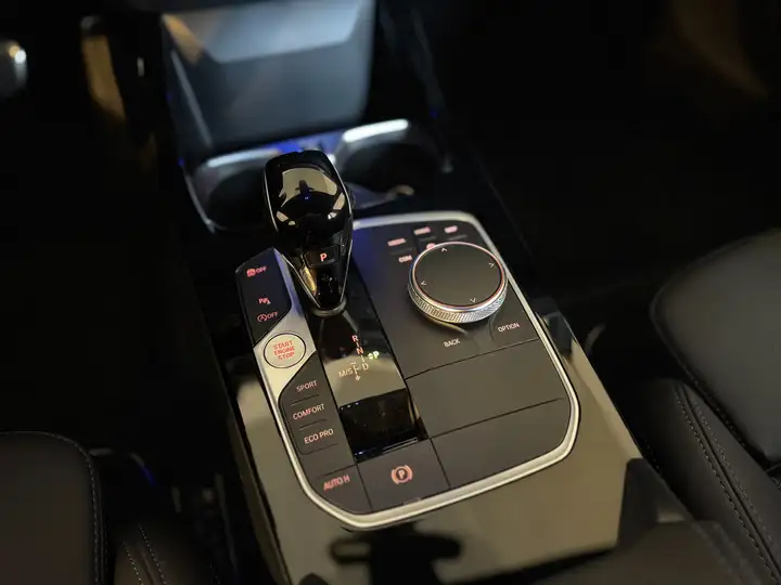 
								BMW 118i 1.5 Benzine M Sport Automaat Financial Lease full									