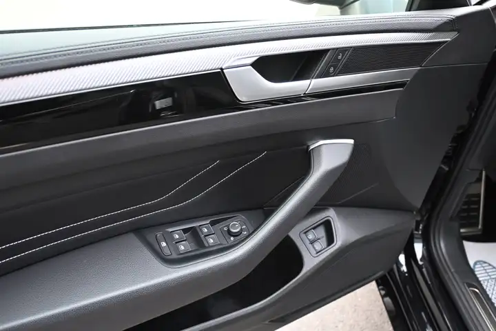 
								Volkswagen Arteon Shooting Brake 1.4 eHybrid R-Line PHEV Automaat Financial Lease full									