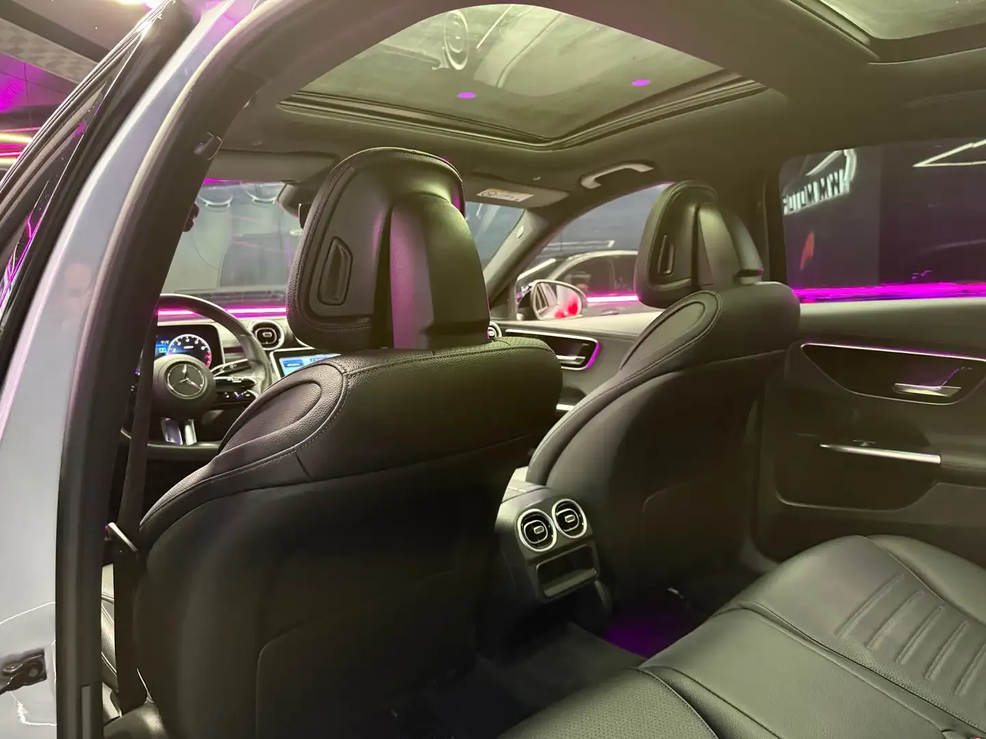 
								Mercedes-Benz C 180 AMG Line 1.5 Benzine Financial Lease full									