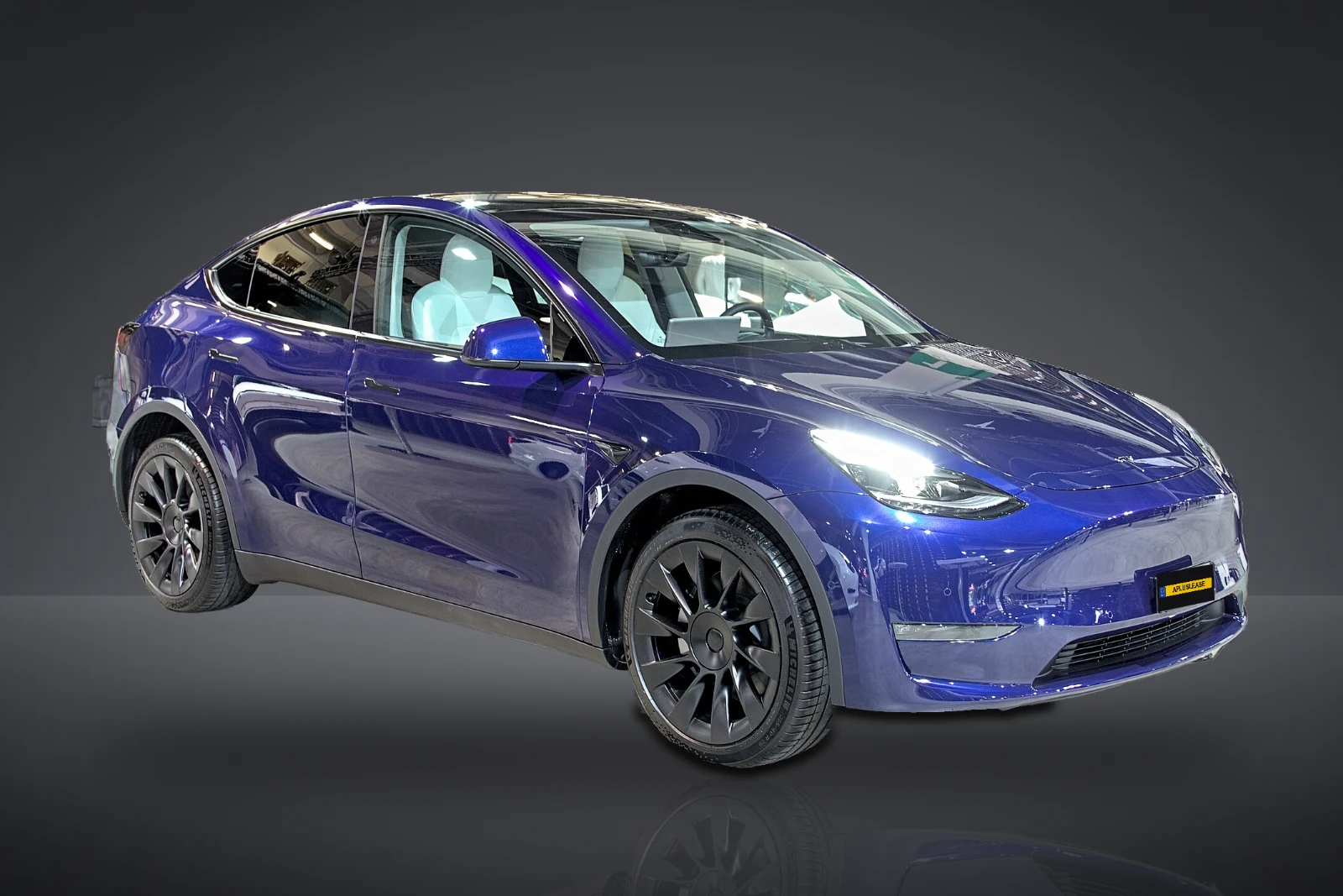 Tesla Model Y Long Range AWD, schuin voor, voorbeeldauto financial lease